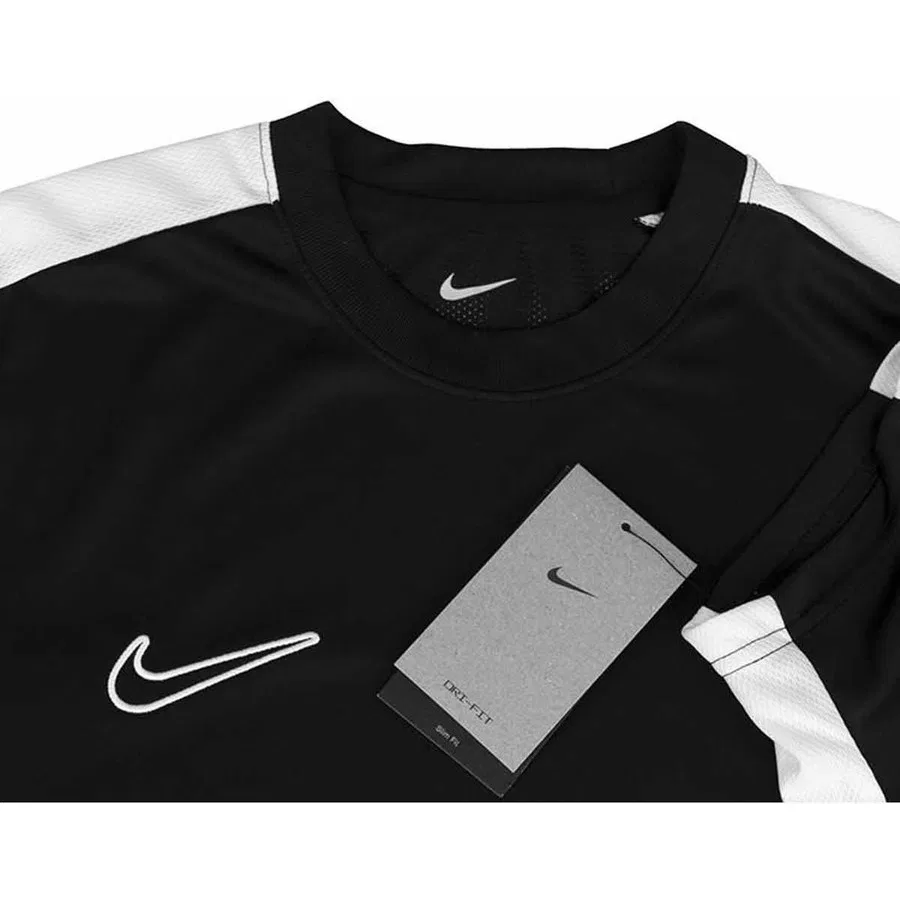 Комплект из футболки и шорт Nike DR1336+CW6152, Оливковый — фото 4