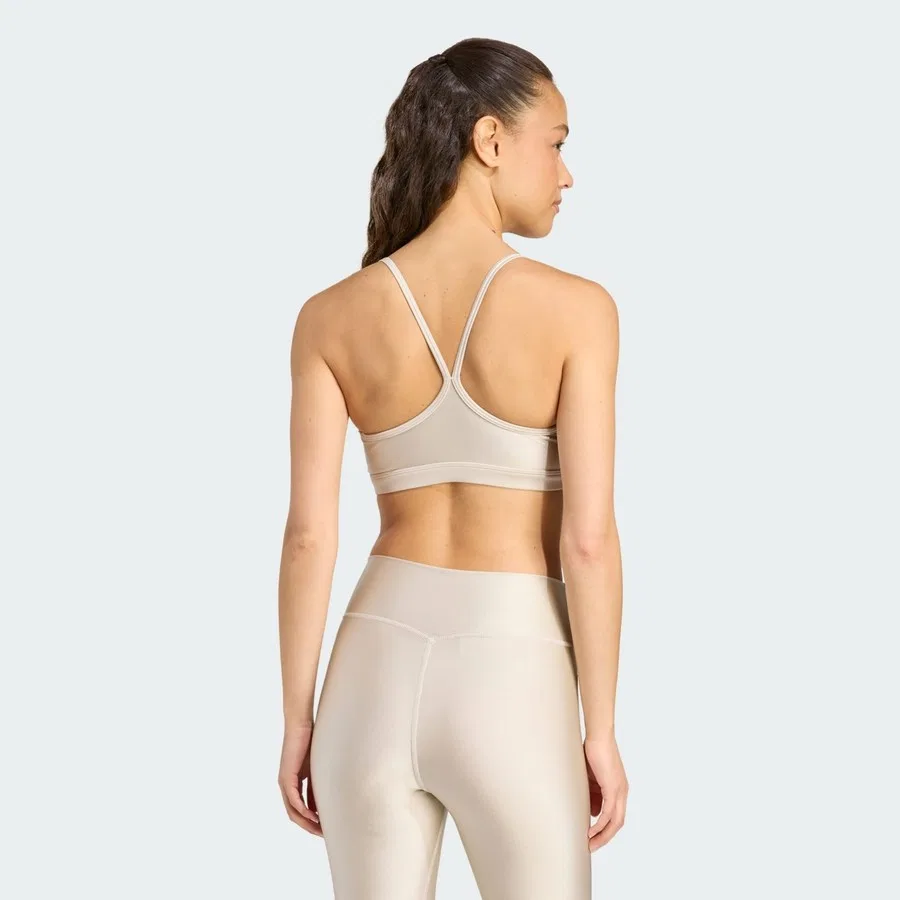 Спортивный бюстгальтер Aeroreact Training Light-Support Shiny Bra adidas, Бежевый — фото 2