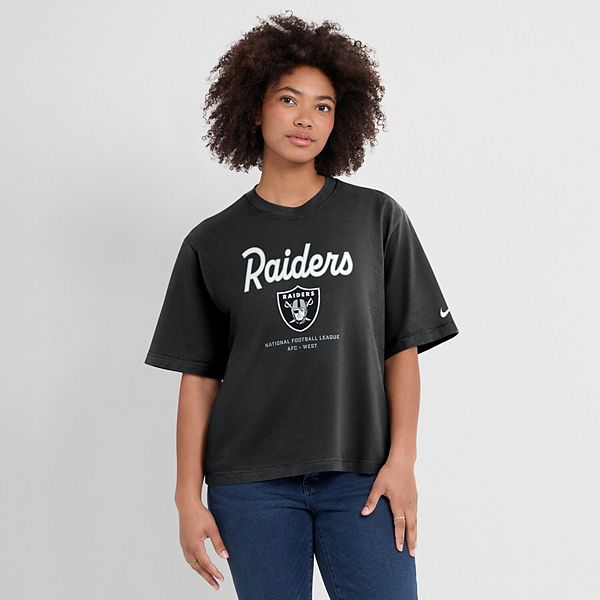 

Женская черная футболка Las Vegas Raiders Essential Script Boxy Nike, Черный, Женская черная футболка Las Vegas Raiders Essential Script Boxy Nike