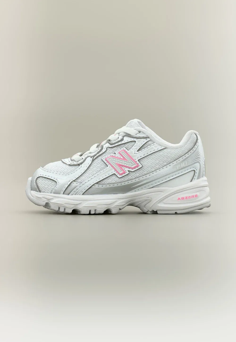 740 детских туфель унисекс New Balance, Silver-Coloured Metallic/Signal Pink