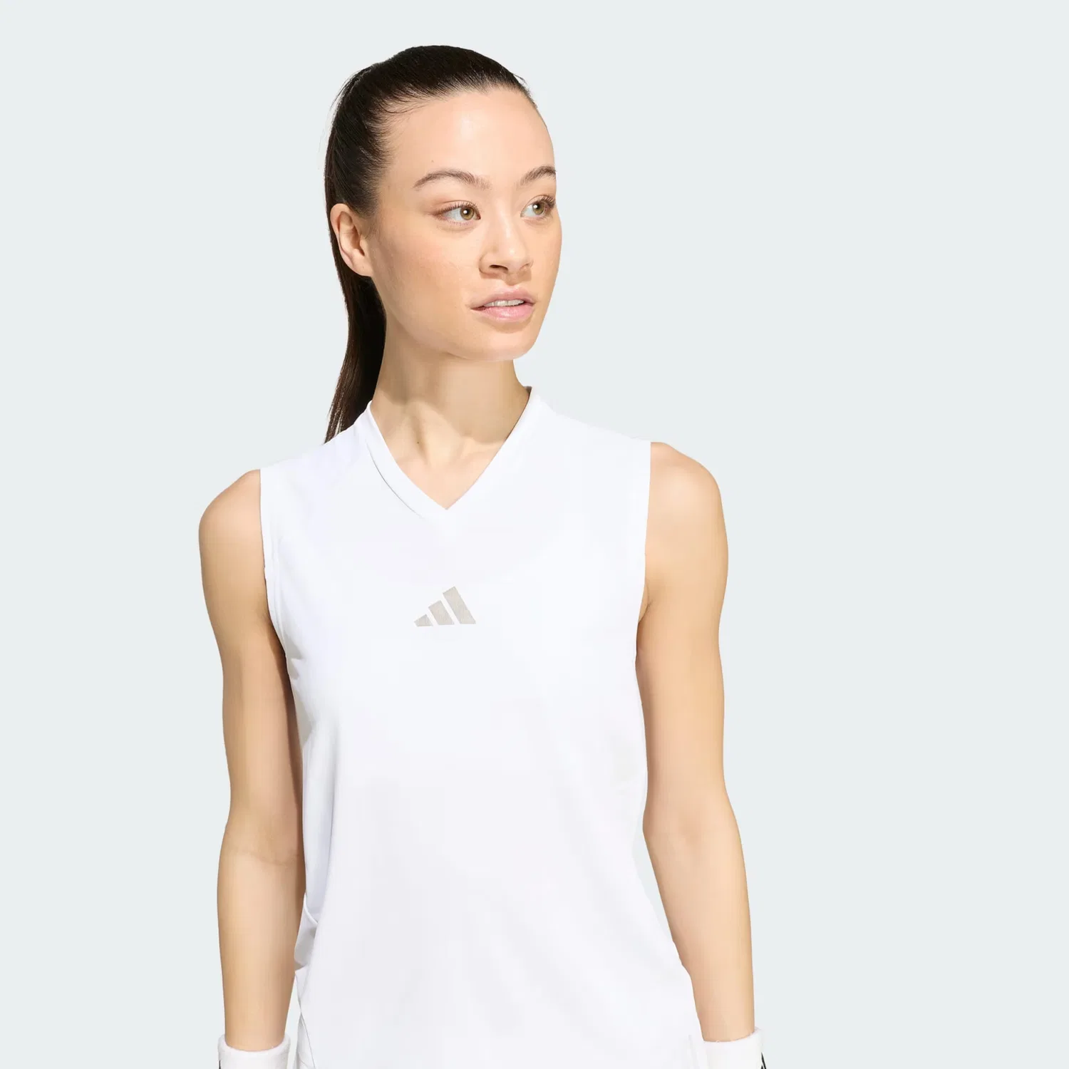 Спортивная футболка Adidas Performance белого цвета — фото 4