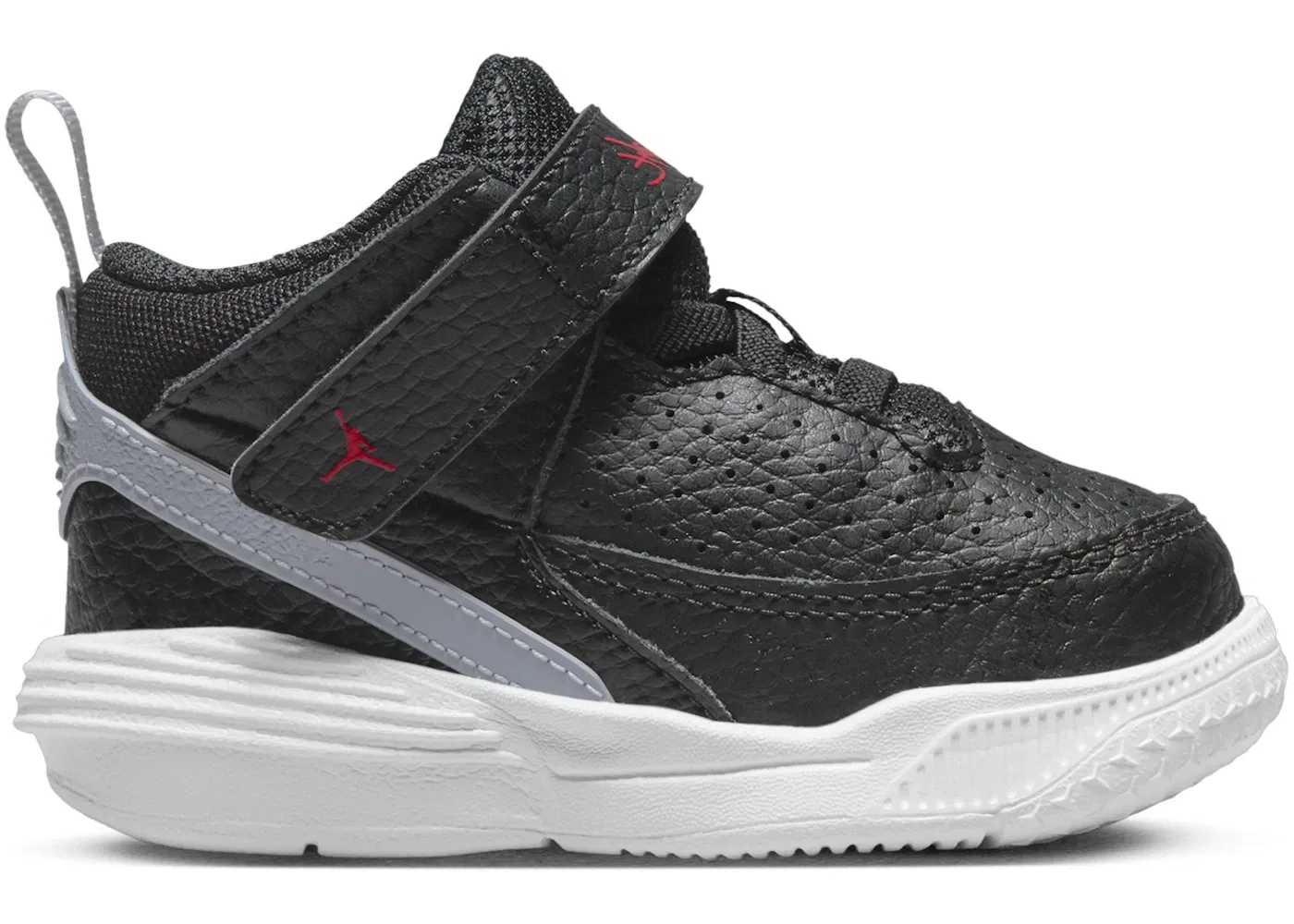 Детские кроссовки Lifestyle Jordan Max Aura 5 Jordan, Black/White/Cement Grey/University Red
