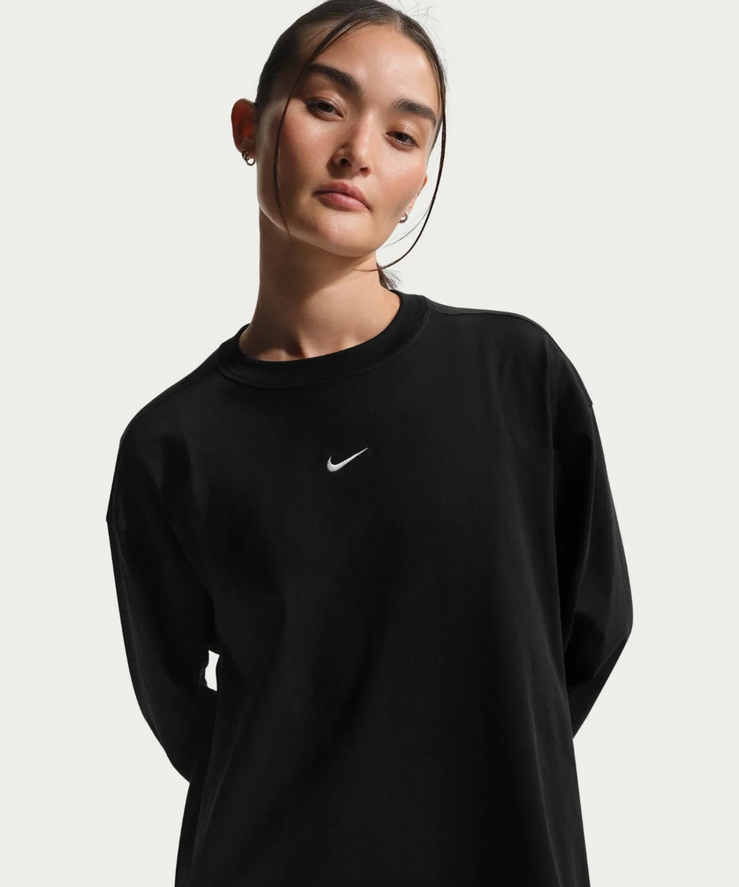 Женская футболка Nike Oversized с длинным рукавом чёрная
