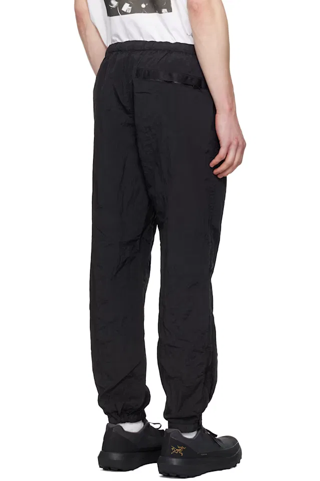 Черные нейлоновые брюки Econyl 3100035 с металлическим блеском Stone Island — фото 3