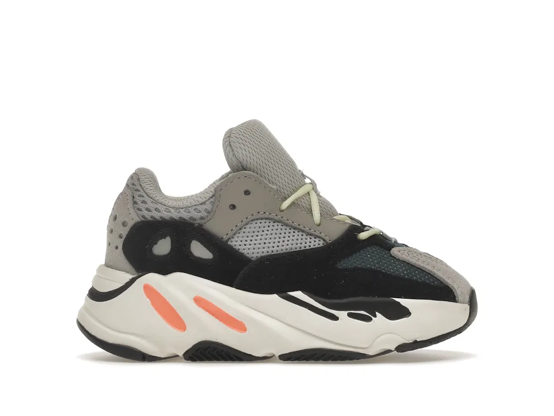 Детские кроссовки с амортизацией Boost Adidas Yeezy Boost 700, Solid Grey/Chalk White/Core Black