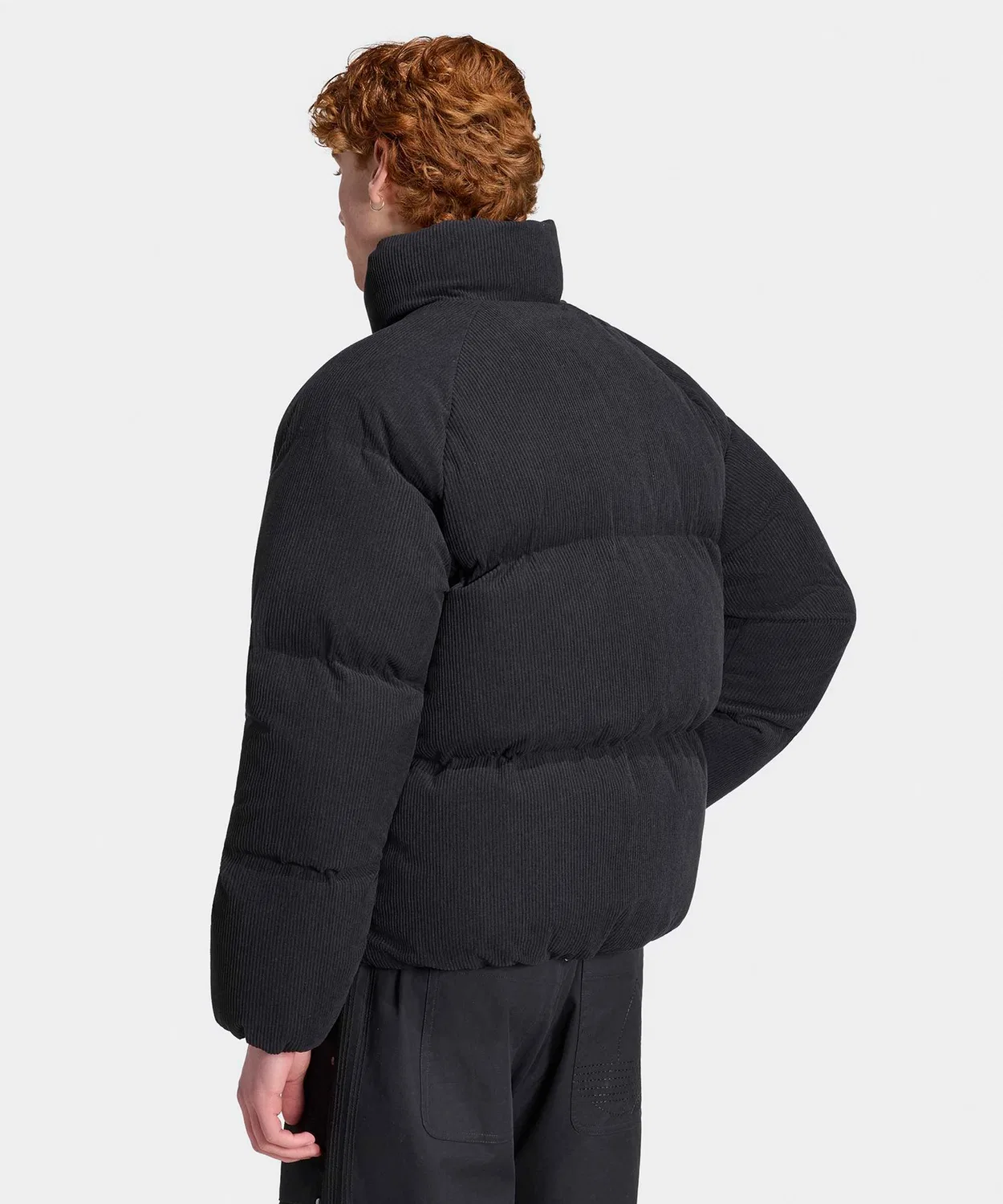 Мужская куртка-пуховик из вельвета с брендовым логотипом Adidas, Черный — фото 4