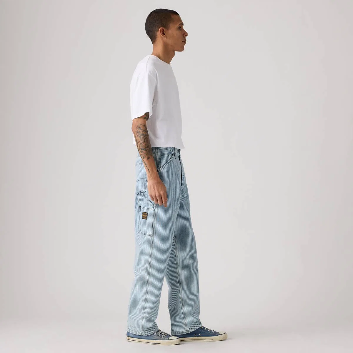 свободные прямые мужские рабочие джинсы 568 Levi's, Aged Railroad Stripe - Light Wash — фото 4