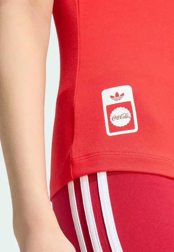 Футболка Adidas x Coca-cola с тремя полосками Adidas Originals, ярко-красный — фото 4