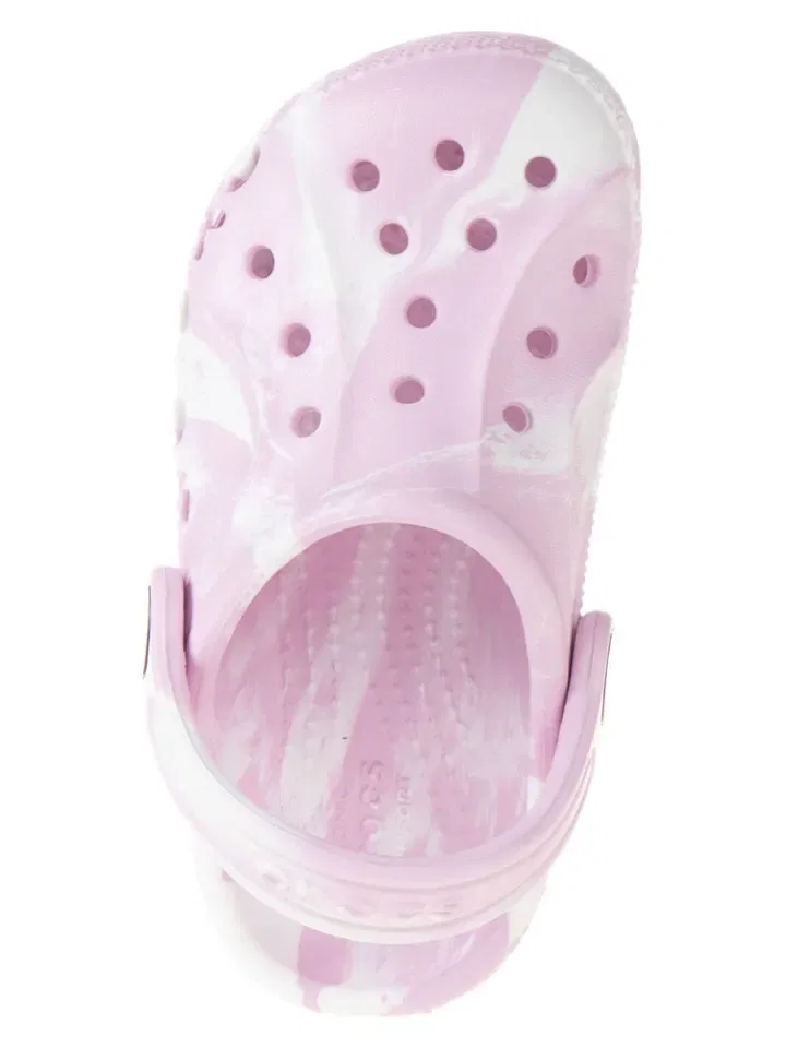 Сабо с мраморным принтом Baya Marbled Crocs, розовый — фото 4