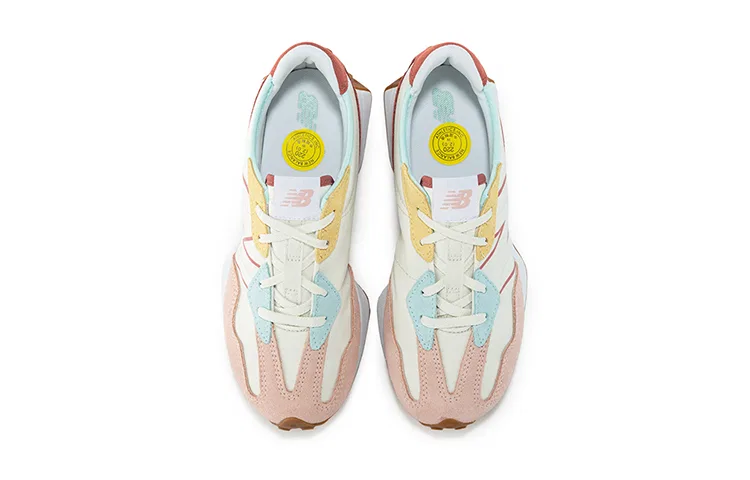 Детские кроссовки для девочек с замшевым верхом New Balance 327, White Oyster Pink Gum — фото 4