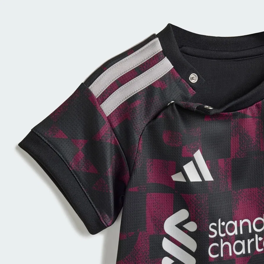 Спортивный костюм ADIDAS PERFORMANCE стандартного кроя «FC Liverpool 26/27» черного цвета — фото 3