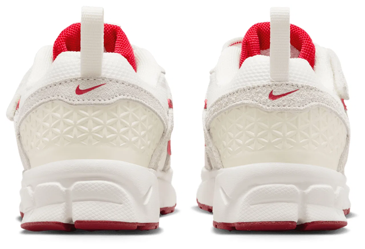 Детские кроссовки для мальчиков с дышащим верхом Nike Vomero 5 SE, University Red/Team Crimson/Sail — фото 3