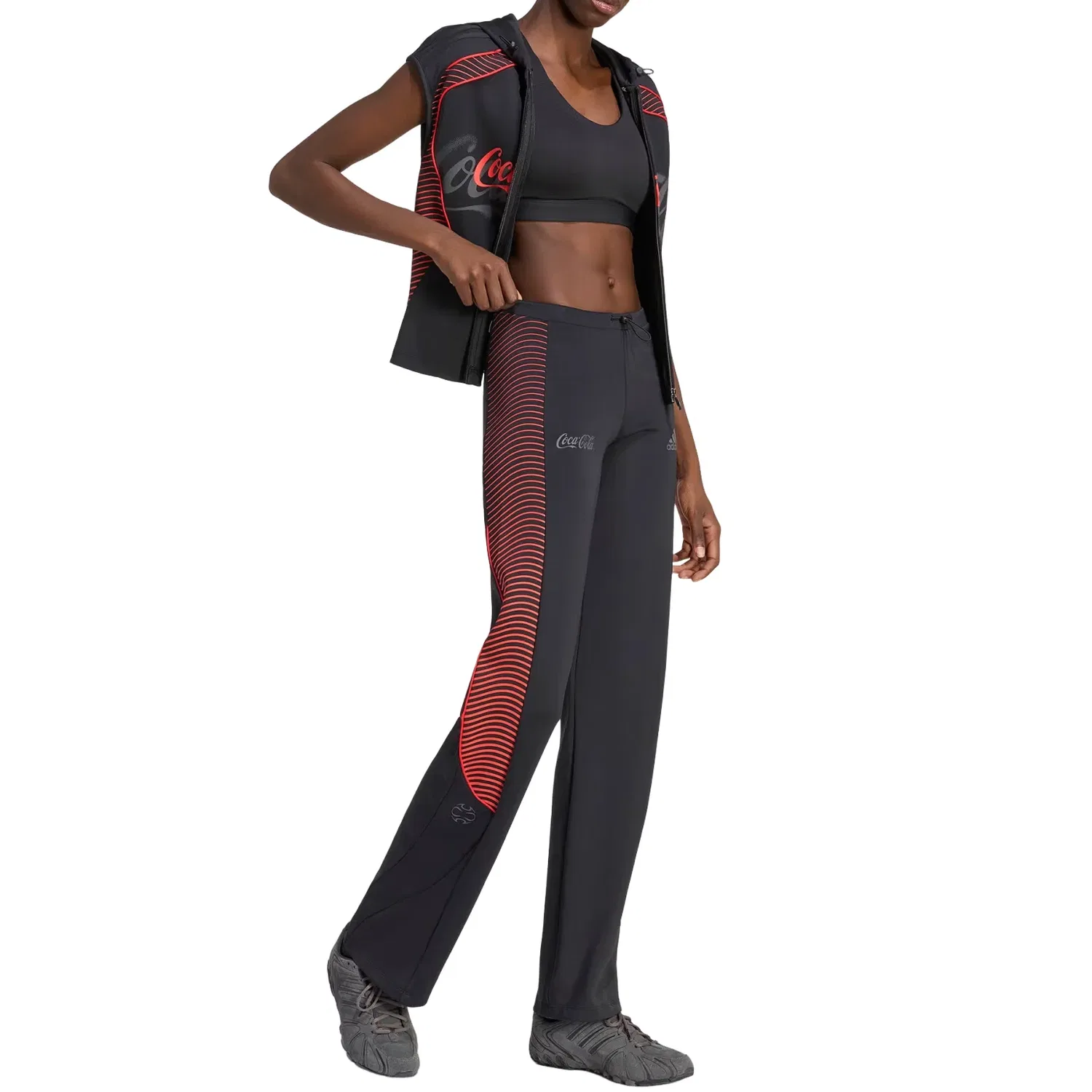 Женские штаны с принтом x Coca-Cola Slouchy Gfx Pants Adidas, черный — фото 4