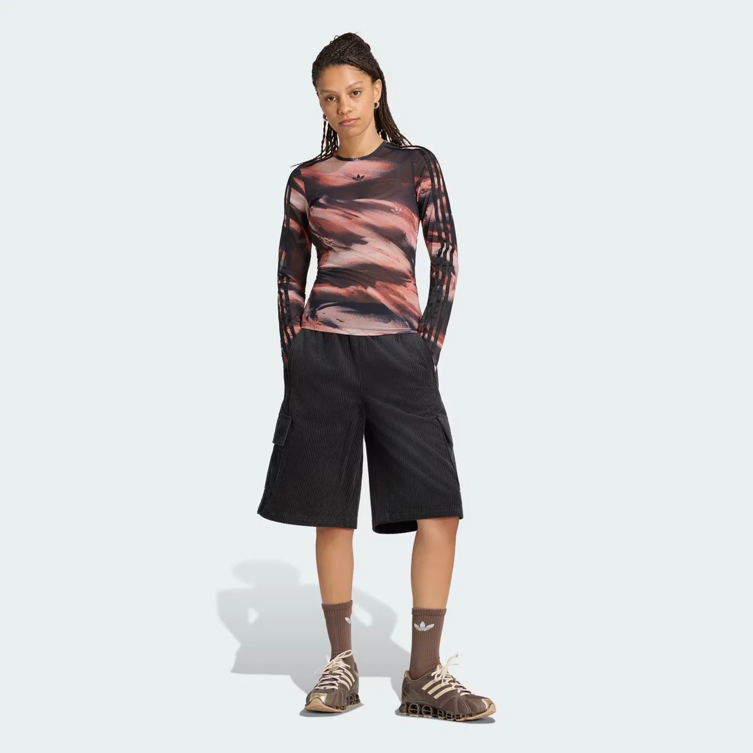 Женская футболка из сетки с графическим принтом Graphic Mesh Tee Adidas Originals, вермиллион/crystal linen/aurora coffee/черный — фото 3
