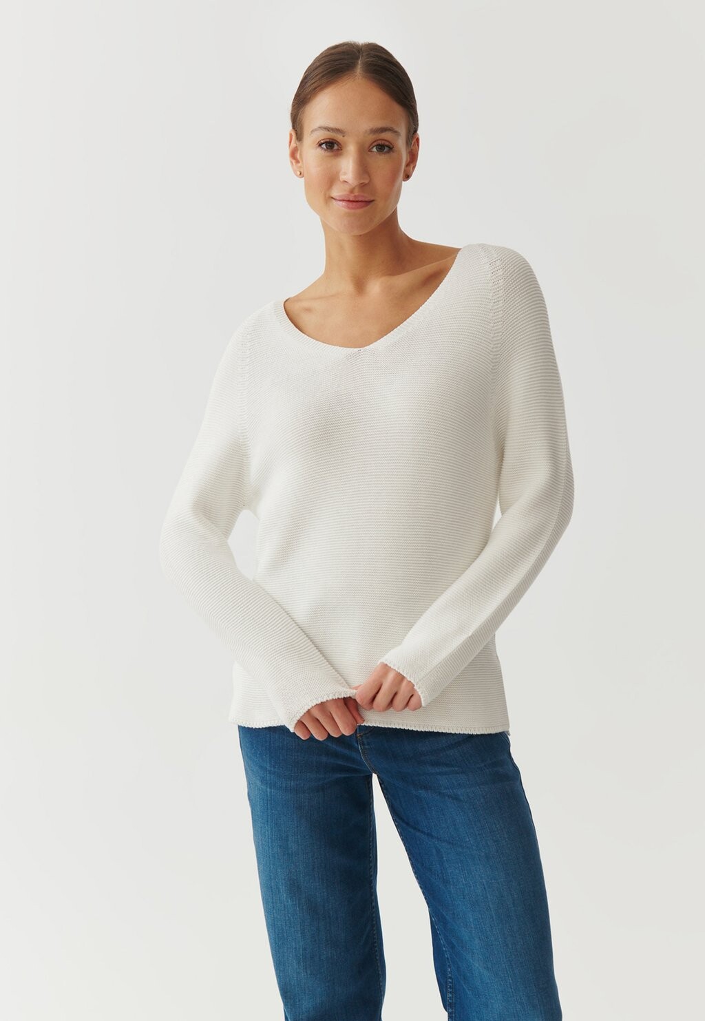 

Вязаный свитер BORI TATUUM, цвет off white