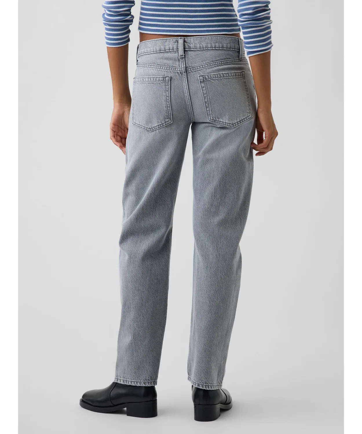 Женские джинсы прямого кроя, зауженные к низу, Mid Rise Straight Tapered Denim GAP, Grey — фото 4