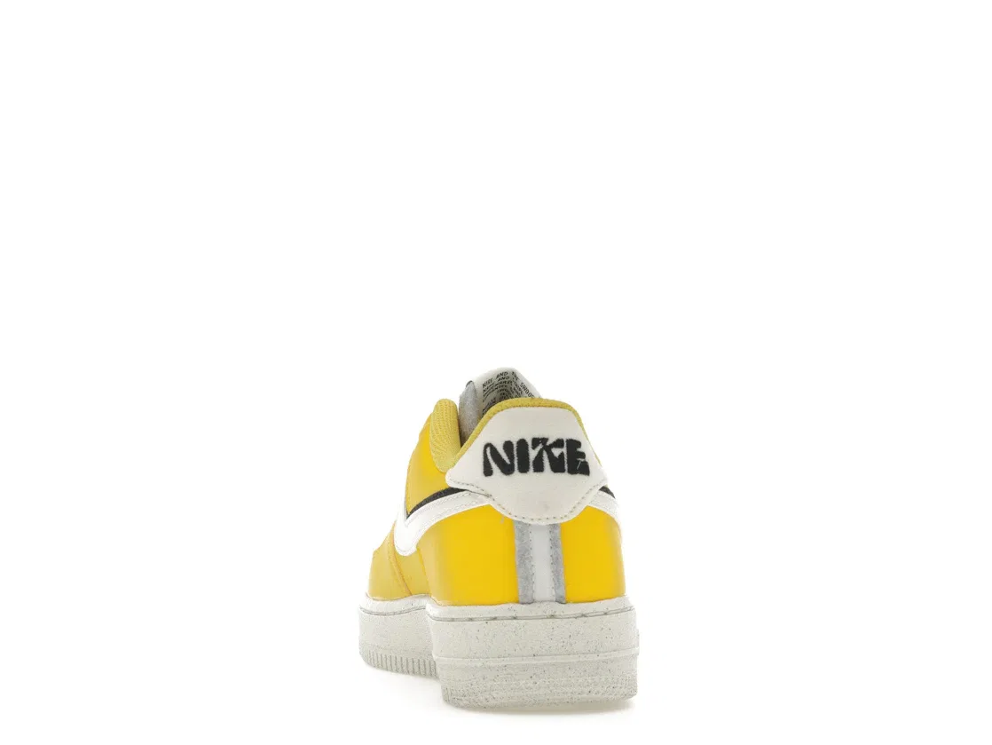 Детские кроссовки для мальчиков с принтом Nike Air Force 1 Low LV8 82, Tour Yellow/Black/Tour Yellow/Sail — фото 4