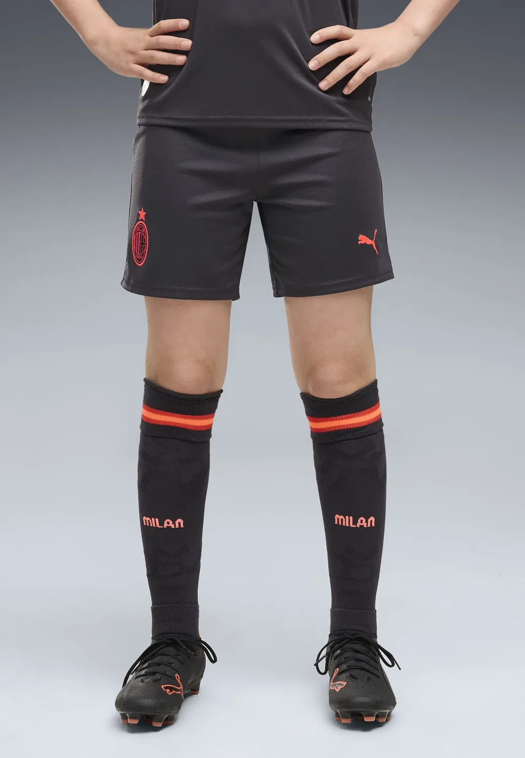 Футбольные шорты AC Milan 26/27, унисекс, клубная одежда Puma, Flat Dark Gray-Glowing Red — фото 2