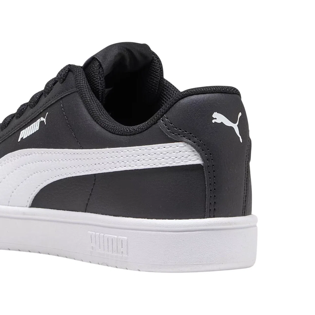 Детские кроссовки с классическим дизайном Rickie Classic Puma, Schwarz Weiss Schwarz — фото 3