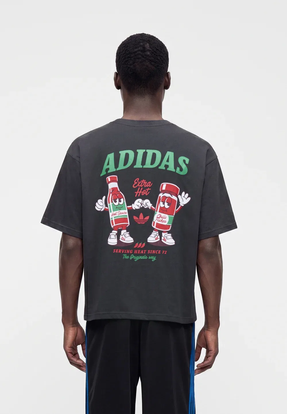 Футболка унисекс с принтом в виде перца чили Adidas Originals, Antrachite