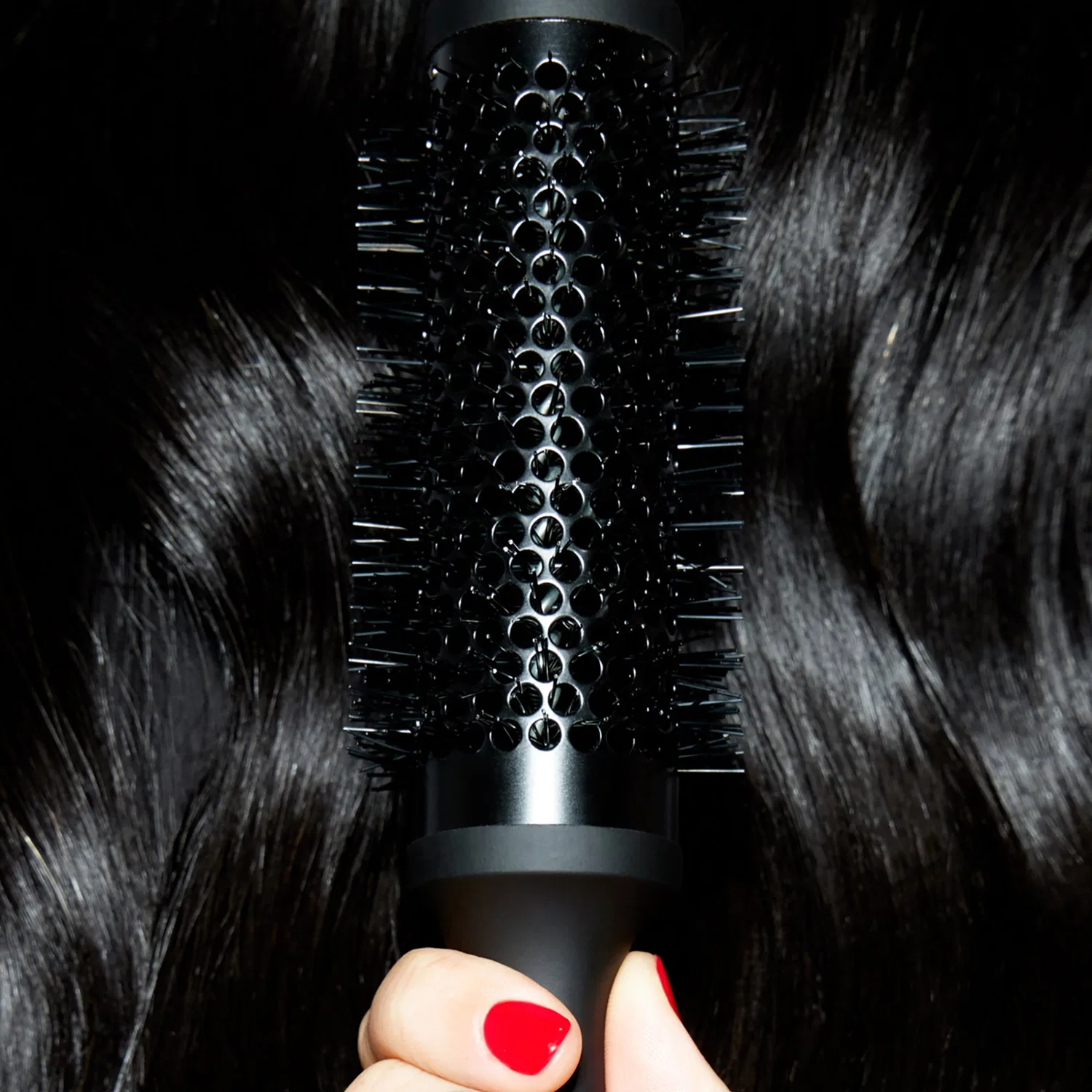 Щетка для укладки волос с керамическим покрытием, модель The Blow Dryer Ceramic Radial Hair Brush Size 2 35mm, ghd — фото 3