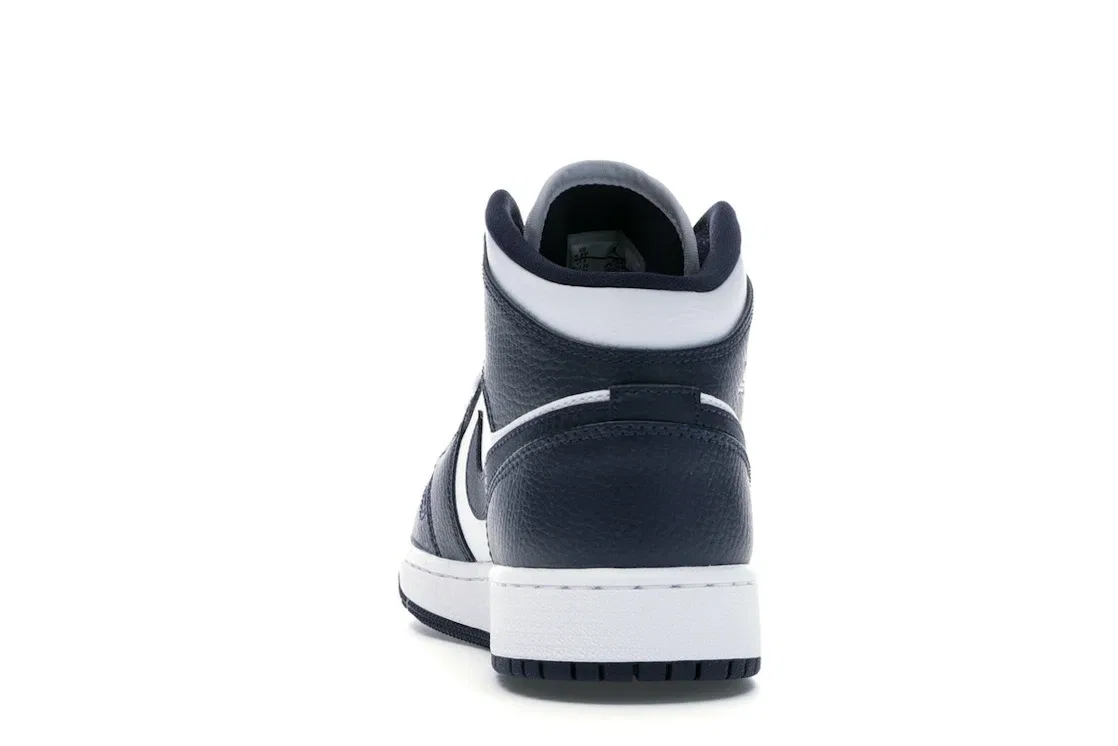 Детские кроссовки Lifestyle с низким профилем Jordan 1 Mid, White/Metallic Gold-Obsidian — фото 4