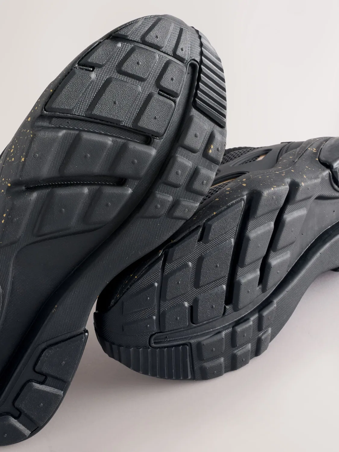 Кроссовки на эластичных шнурках Next Black/Gold — фото 3