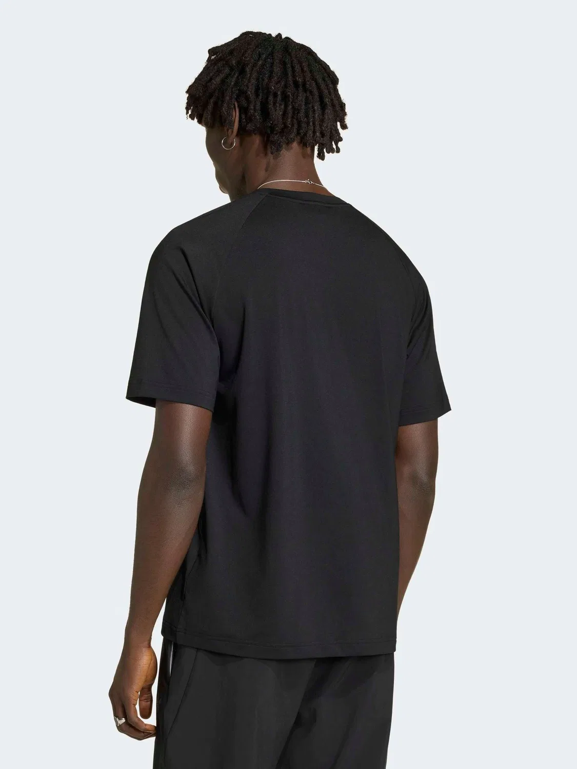 Футболка Tech Trefoil Essentials adidas originals, черный — фото 2