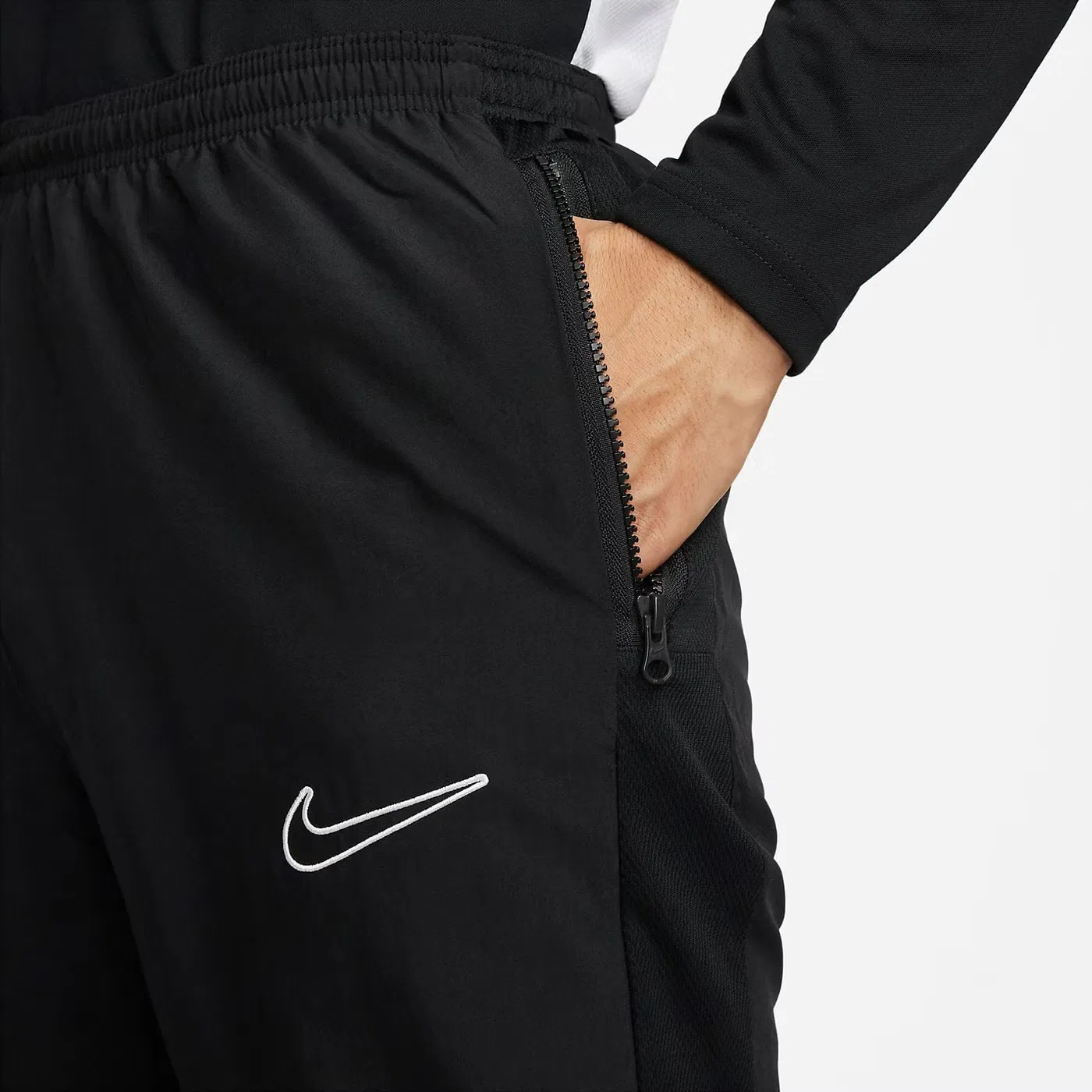 Брюки спортивные с технологией Dri-FIT Academy Woven Nike, черный