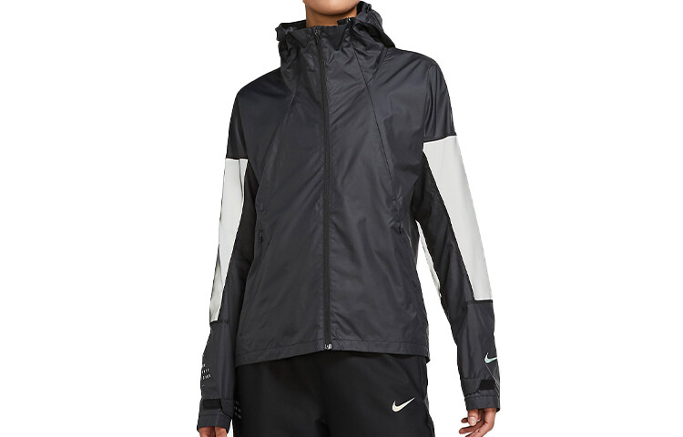 

Женская куртка Nike, цвет Black