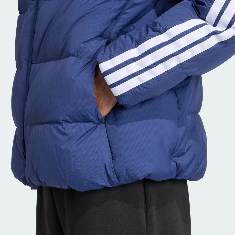 Мужская куртка-пуховик с капюшоном и утеплителем Climawarm, модель Essentials 3-Stripes Puffer Down Hooded Jacket, adidas, Темно-синий — фото 4