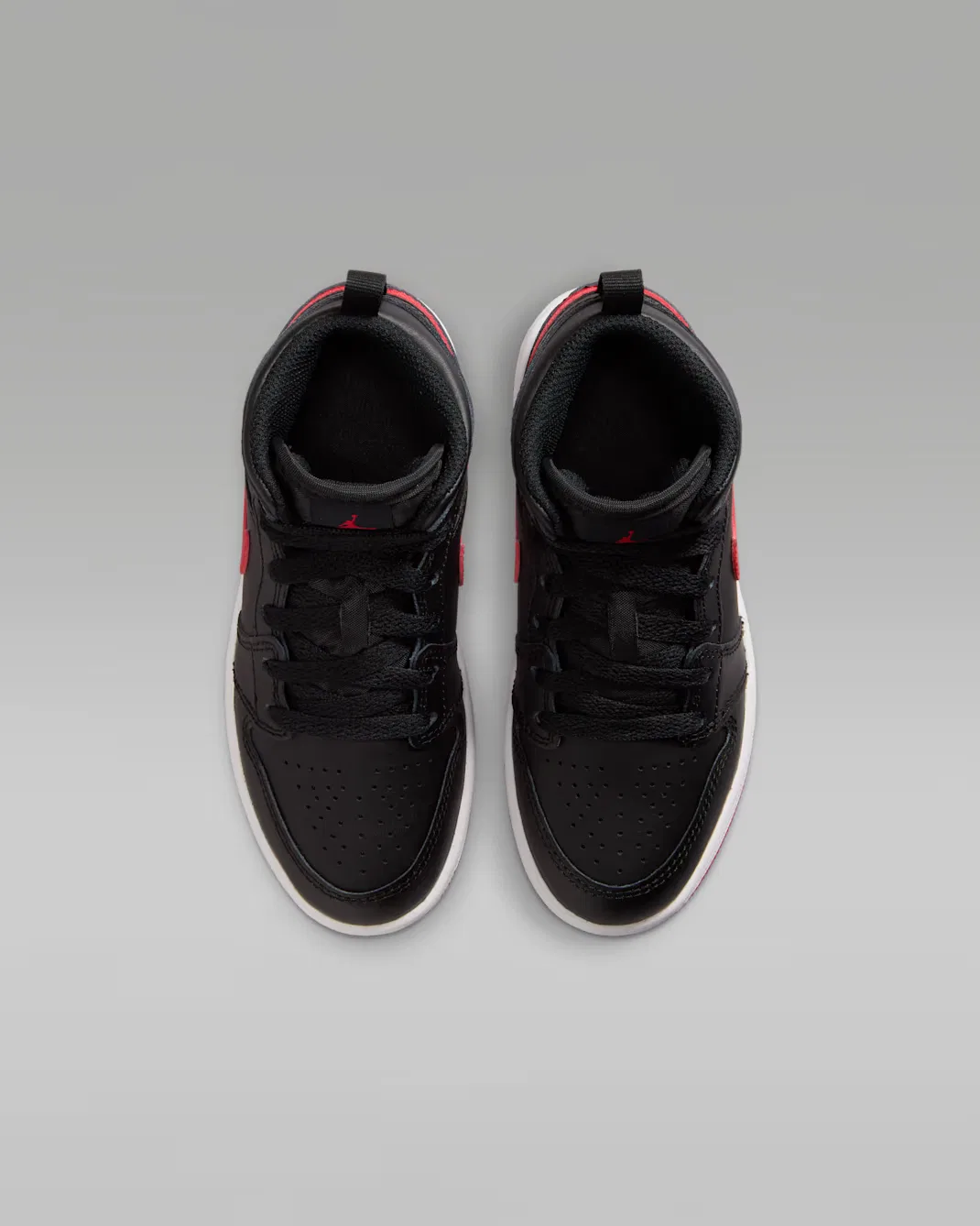 Детские кроссовки Jordan 1 Mid, Black/White/University Red — фото 4