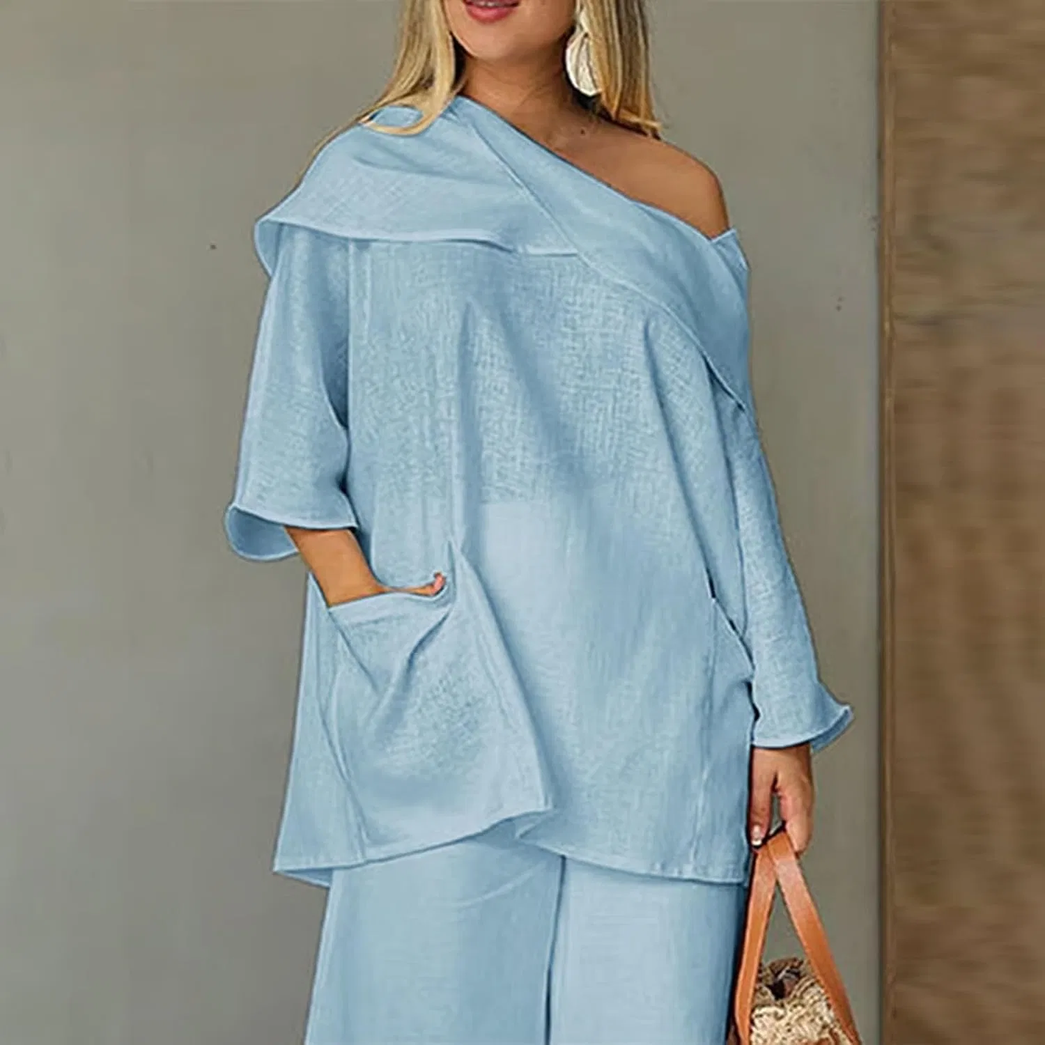 Женская офф-шолдер блуза оверсайз с длинным рукавом Beach Cover Up, Blue — фото 2