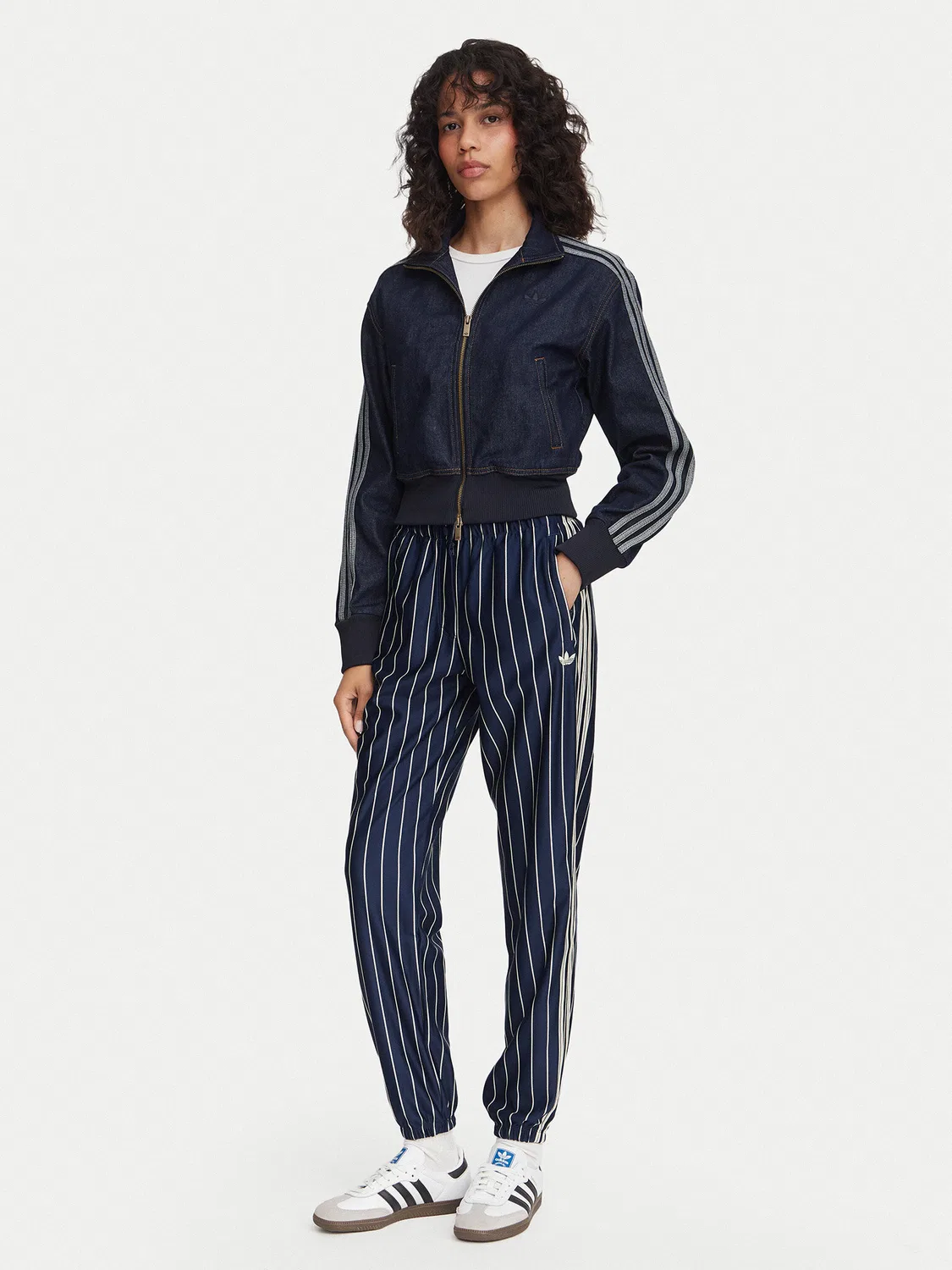 Женские спортивные штаны стандартного кроя Pinstripe Firebird Track Pant Adidas, темно-синий — фото 2