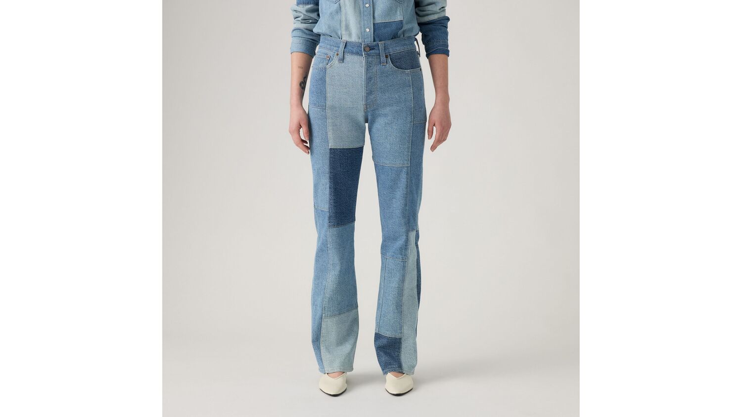 Женские джинсы Wedgie Bootcut в стиле пэчворк Levi's, Denim On Denim - Multi-Color — фото 2