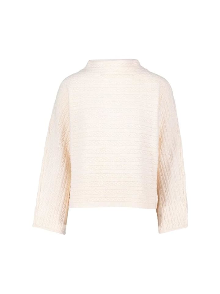 

свитер с яичным ликером Zero