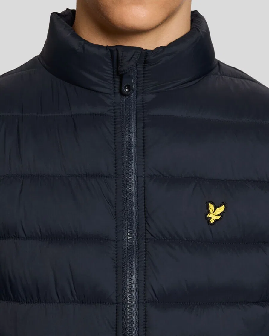 Жилет Lyle & Scott цвета морской сине — фото 3