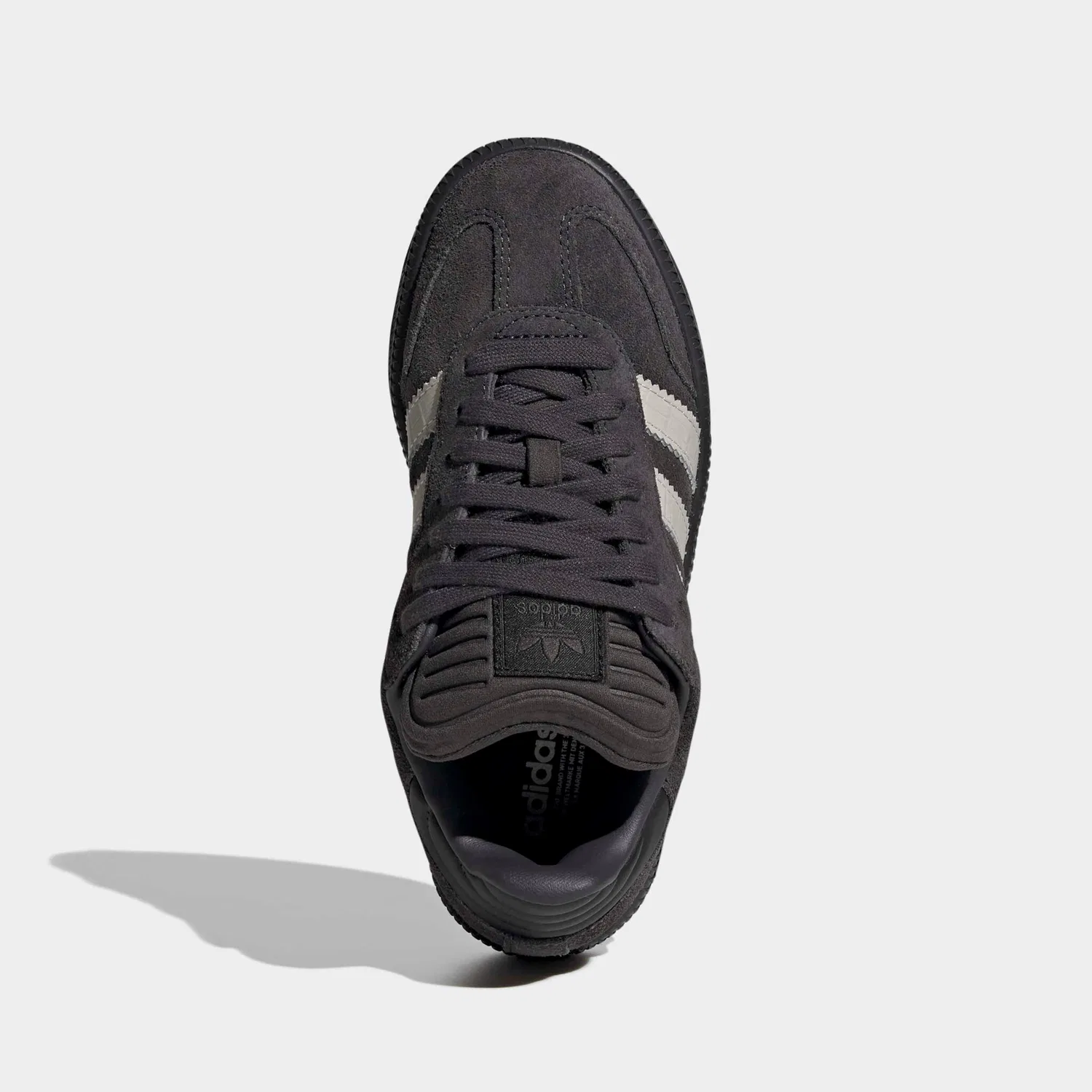 Детские кроссовки с премиум-амортизацией Samba XLG Adidas Originals, Utility Black/Chalk Pearl — фото 4