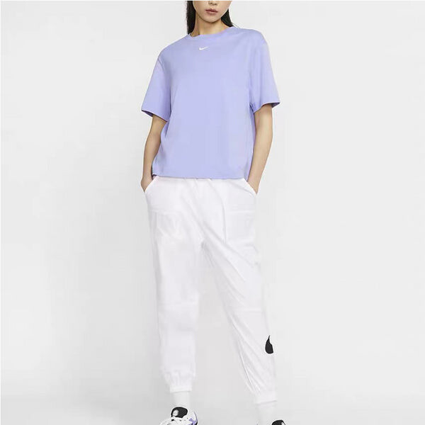 Футболка Nike Sportswear Essentials Embroidered Logo CT2588-569, светло-фиолетовый — фото 3