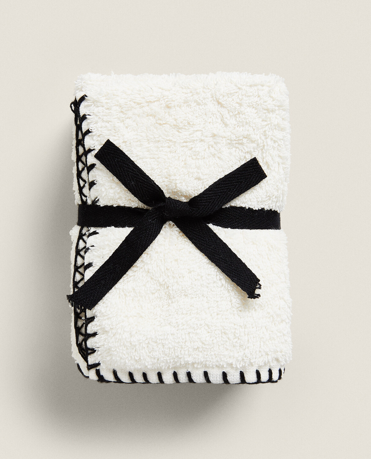 

Полотенце Zara Home Contrast Topstitching 3 Pack, белый/черный