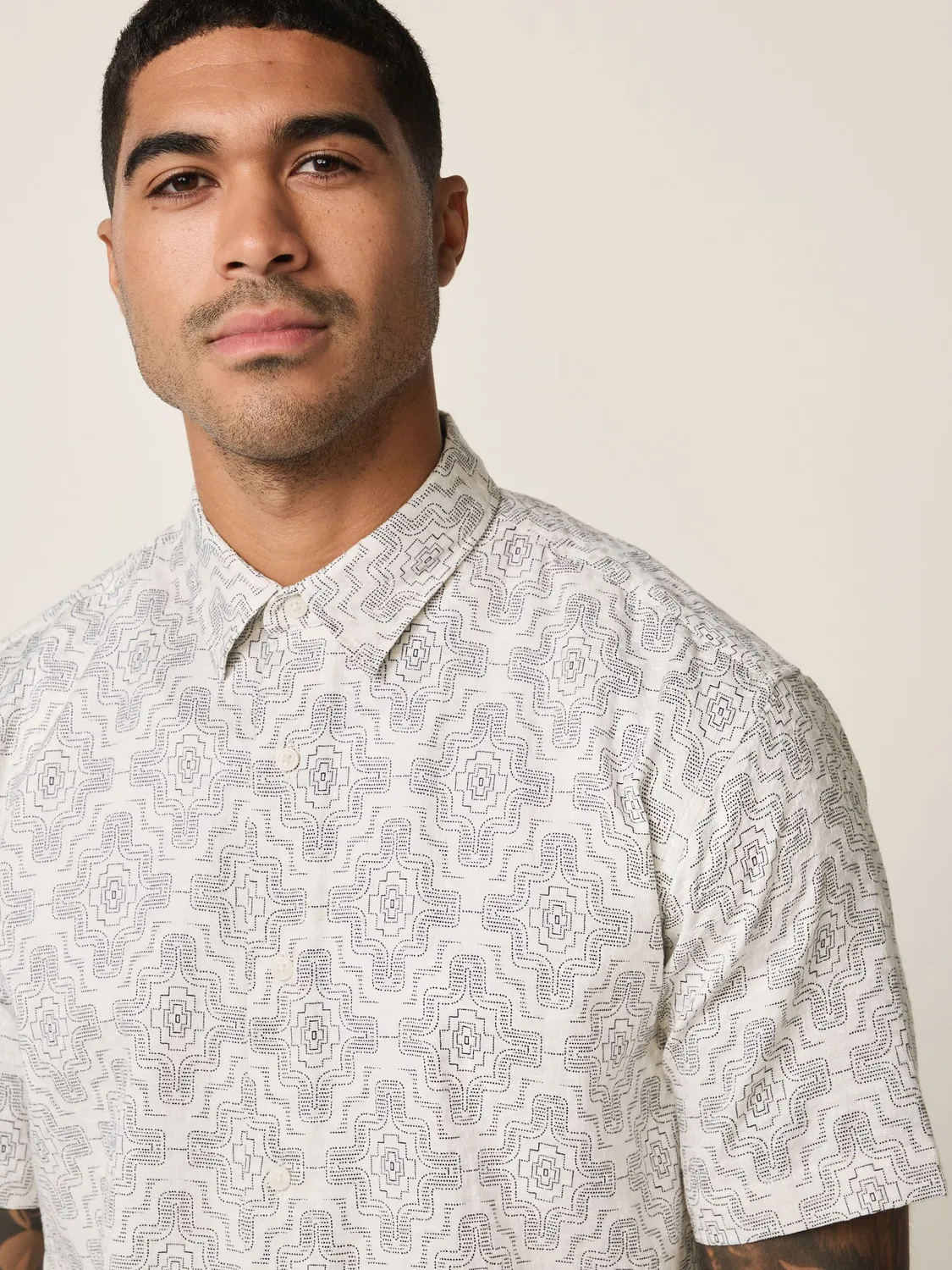 Рубашка с цветочным принтом Ecru Floral Print Short Sleeve Shirt Next, экрю — фото 4
