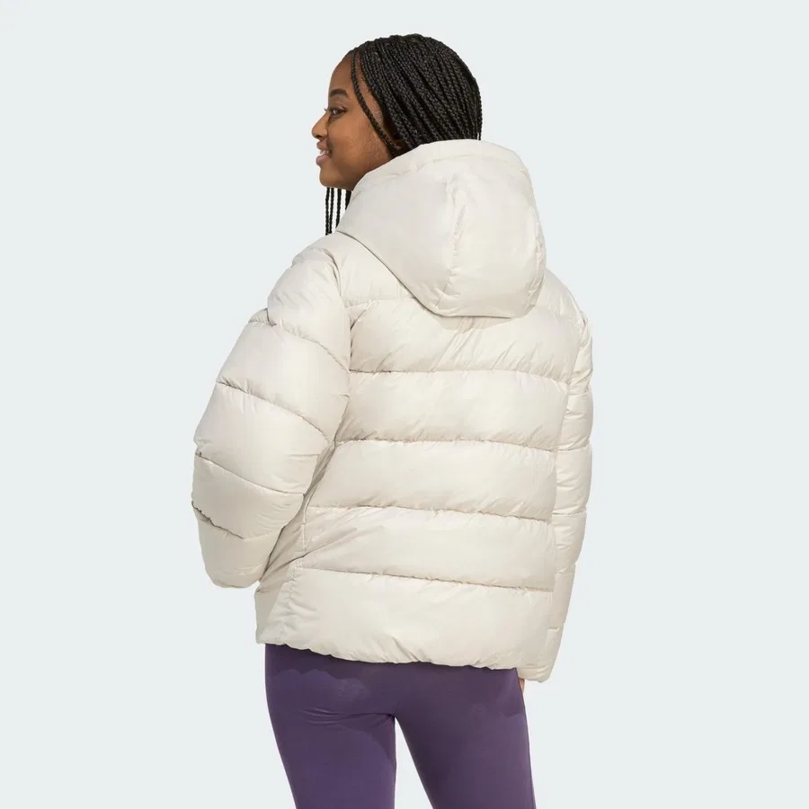 Женский пуховик с капюшоном CLIMAWARM Synthetic Down Essentials JV7768 adidas, Бежевый — фото 2