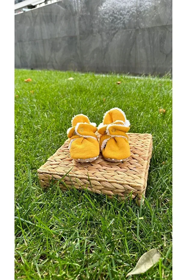 Детские ботиночки без каблука Babydia, Yellow