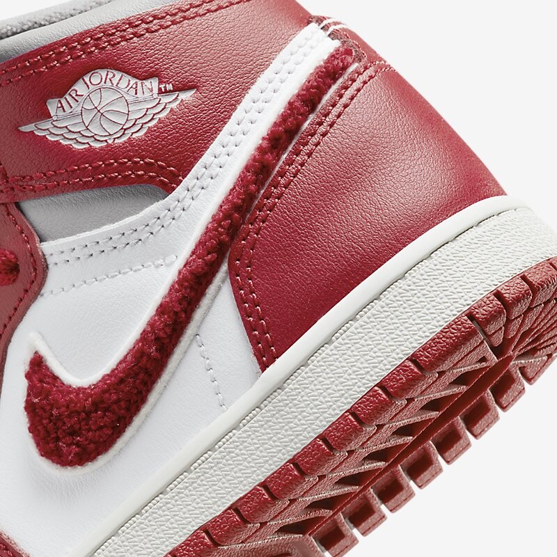 Кроссовки Air Jordan 1 Retro High OG PS Newstalgia Chenille, красный — фото 4