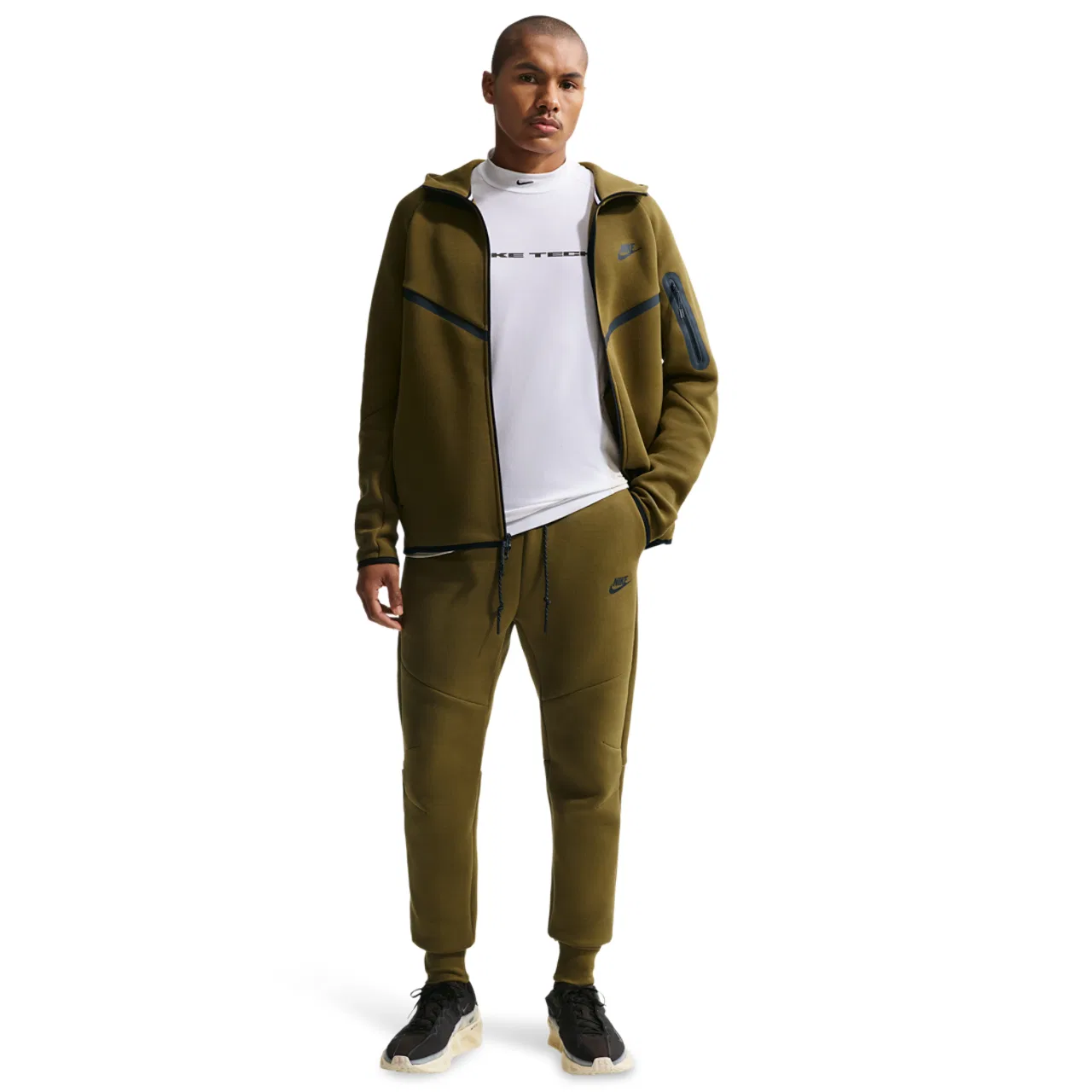 Мужские брюки Tech Fleece Nike, цвет Black/Olive Flak — фото 3