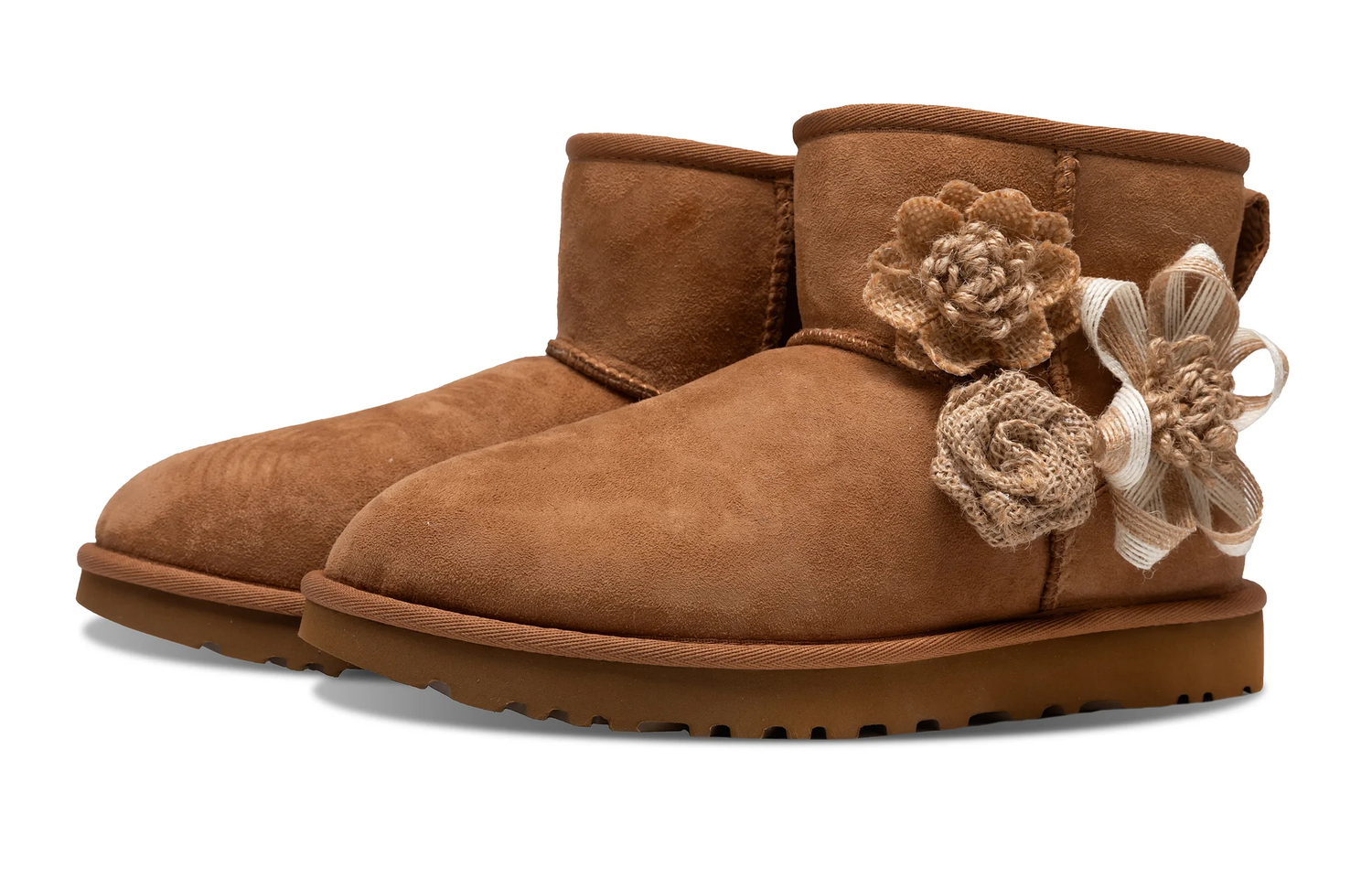 Угги UGG Classic Mini II с декором цветов, коричневый — фото 3