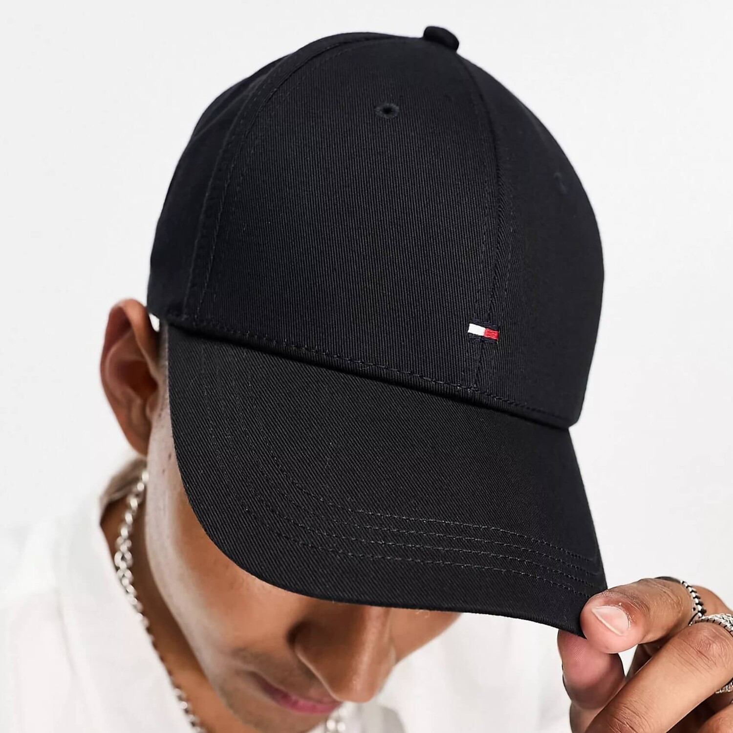 

Бейсболка классическая Tommy Hilfiger Flag, черный
