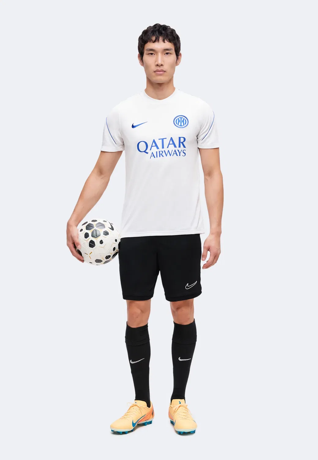«Интер Милан» наносит удар - клубная одежда Nike Performance, White/Lyon Blue — фото 2
