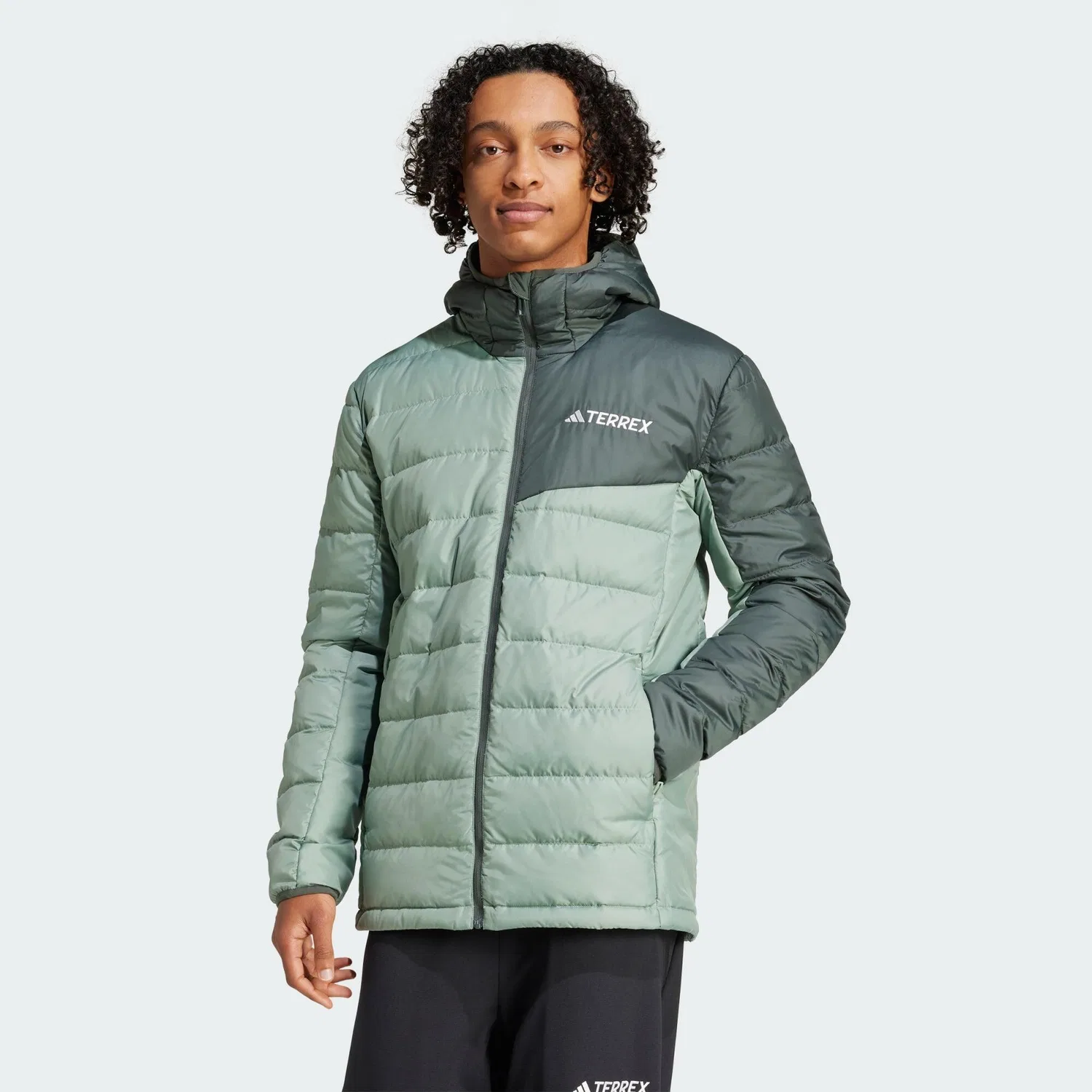Мужская куртка с капюшоном Terrex Multi Light Hooded Daunenjacke Adidas, Grun Khakigrun