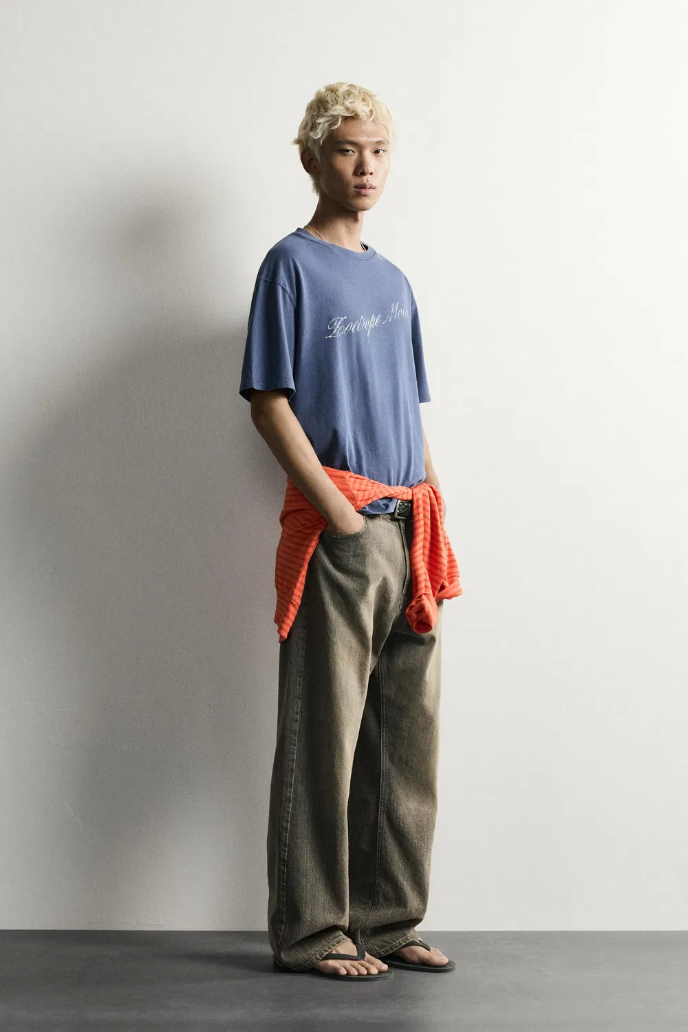 Футболка свободного кроя с принтом и эффектом потертости ZARA, Blue — фото 4